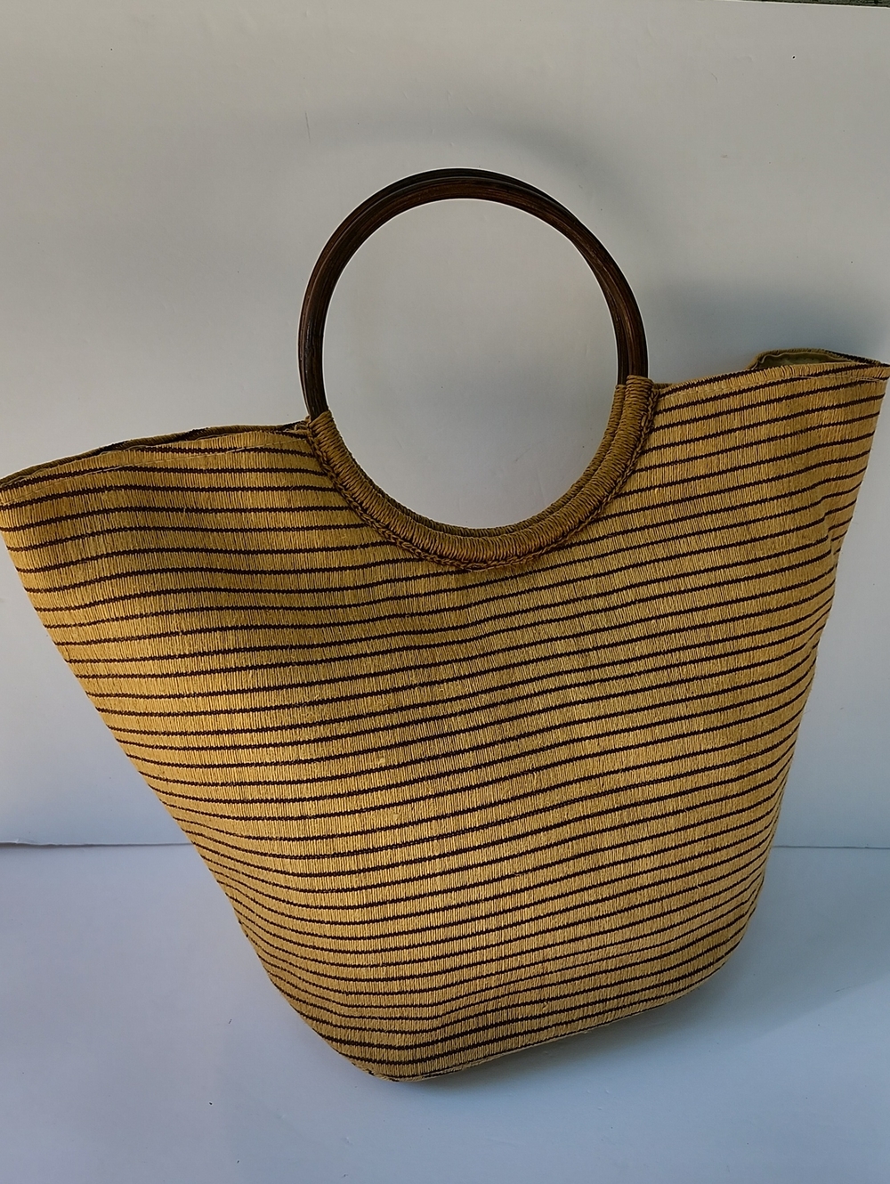 ROYAL STANDARD JUTE TOTE WITH CIRCULAR WOODEN HANDLES